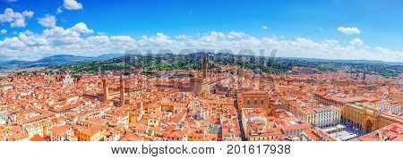 Beautiful Landscape Above Urban And Historical View Of The Florence From Giotto's Belltower (campani