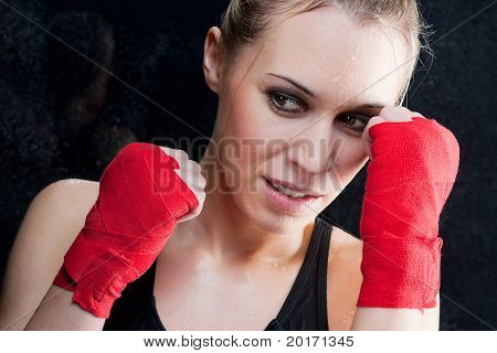 Box blondýnka sparing trénink