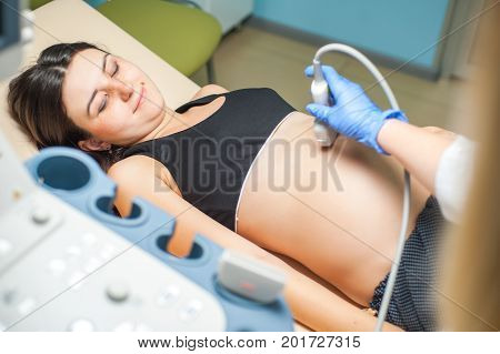 .Ultrasound machine doctor