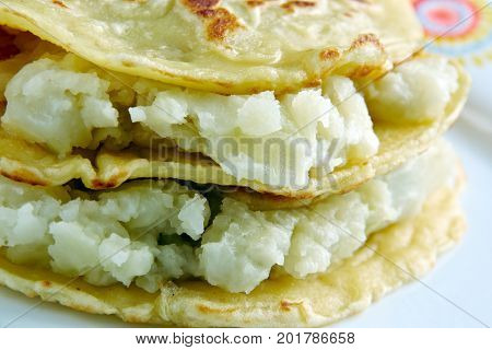 Qistibi. Roasted Flatbreads With Potatoes