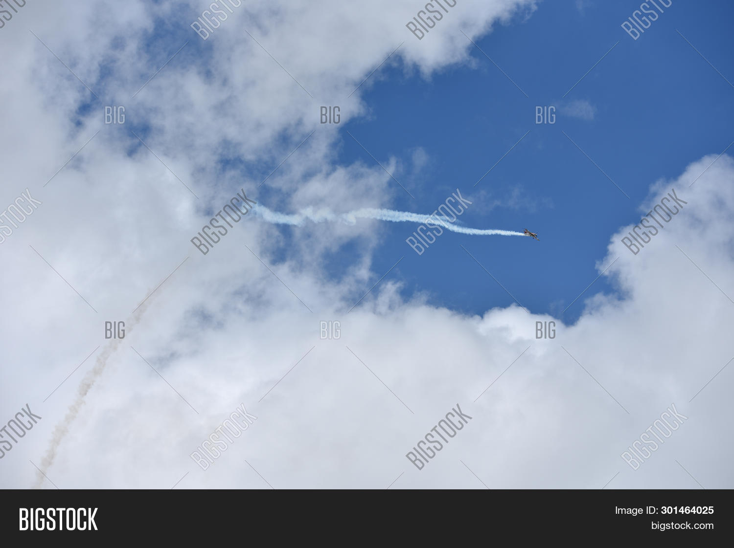 Light Piston Aircraft Image & Photo (Free Trial) Bigstock