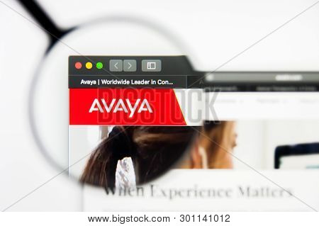 Richmond, Virginia, Usa - 9 May 2019: Illustrative Editorial Of Avaya Holdings Corp Website Homepage