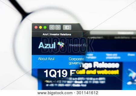 Richmond, Virginia, Usa - 9 May 2019: Illustrative Editorial Of Azul S.a. Website Homepage. Azul S.a