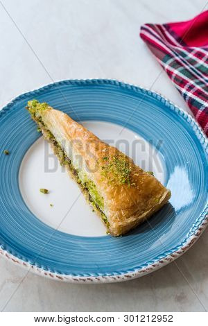 Turkish Baklava With Pistachio Served With Plate / Havuc Dilimi.