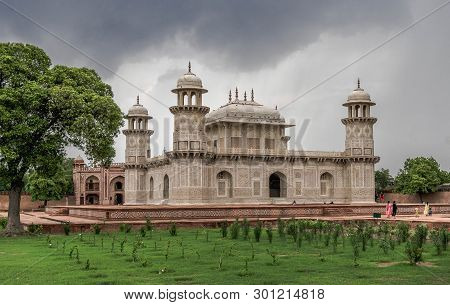 At The Tomb Of Itimad Ud Daula In Agra, India