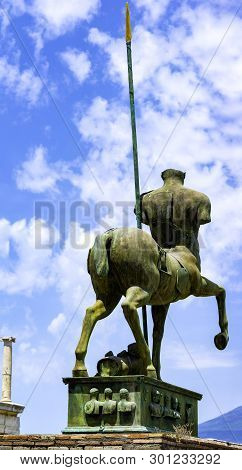 Pompei, Italy - June 3, 2018 - Statue By Modern Polish Artist Igor Mitoraj, Located In The Forum Of 