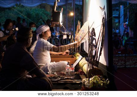 Denpasar/bali-december 29 2017: Wayang Kulit Is Indonesian Culture Called Shadow Puppets. It Is Play