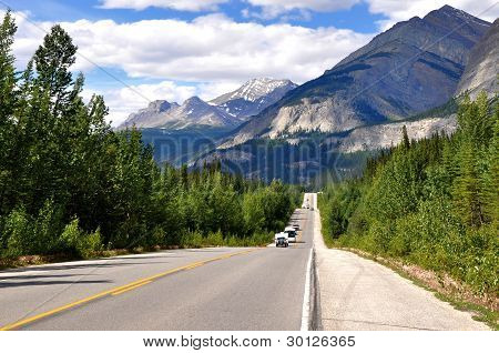 Icefields Parkway, välillä Kanadan Rocky Mountains