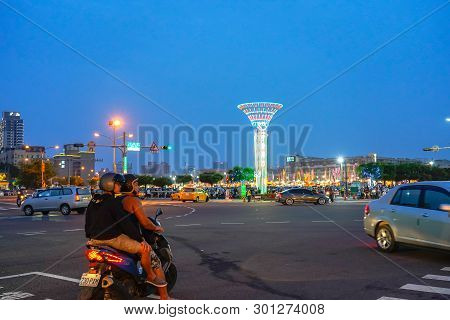 Tainan, Taiwan - April 13, 2019 : Tainan Flower Night Market Or Garden Night Market, Is A Tourism Ni