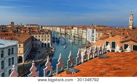 Venice, Italy - October 23, 2018: Top View Of Grand Canal From Roof Of Fondaco Dei Tedeschi