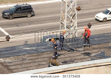 Kremenchug, Poltava Region, Ukraine, April, 2019, Repair Of The Old Roof Of The Building, The Roof I