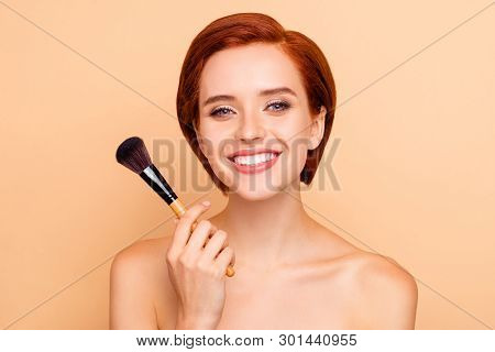 Close-up Portrait Of Nice Cute Lovely Sweet Attractive Charming Glamorous Cheerful Girl Smooth Clean