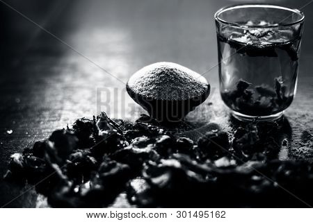 Best Home Remedy To Treat Acne And Pimple On Wooden Surface I.e. Tamarind Pulp,semolina And Gram Flo
