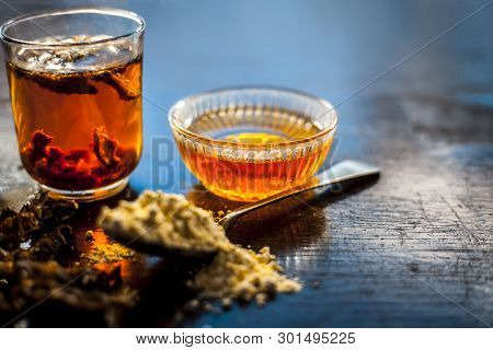 Best Home Remedy To Treat Acne And Pimple On Wooden Surface I.e. Tamarind Pulp,semolina And Gram Flo