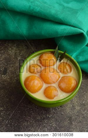 Biji Salak, Indonesia Sweet Dessert Made From Sweet Potato With Tapioca Flour, Served With Palm Suga