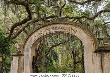 Savannah, Ga - November 4, 2018:  Entrance Gate To The Historic Wormsloe Plantation Near Savannah, G