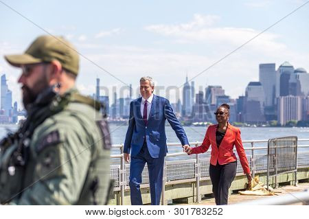 New York, Ny, Usa - May 16, 2019: Mayor Of New York Bill De Blasio And His Wife Chirlane Mccray Arri