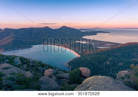Sunrise Landscape Of Beautiful Bay And Mountains. Wineglass Bay In Freycinet National Park, Tasmania