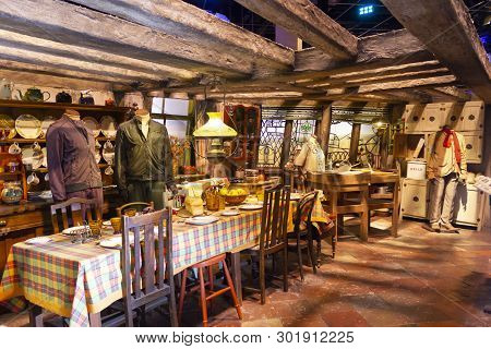 London, Uk; October 23, 2013; Warner Bros Studios London Tour, With The Sets And Original Material O