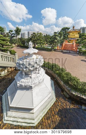 Pavilion In Chinese Temple - Chi Lin Nunnery In Hong Kong City
