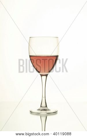 Coppa di vino rosa