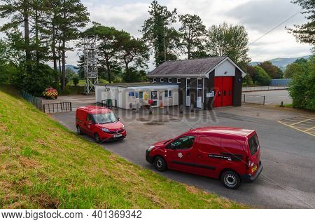 Bala; Uk: Sep 20, 2020: Bala Fire Station With Fire And Rescue Support Vehicles Parked In The Ground