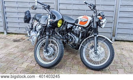 Bordeaux , Aquitaine  France - 12 25 2020 : Royal Enfield Black Gt Continental Interceptor 650 And W