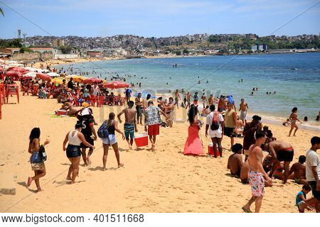 People On The Beach Of Boa Viagem