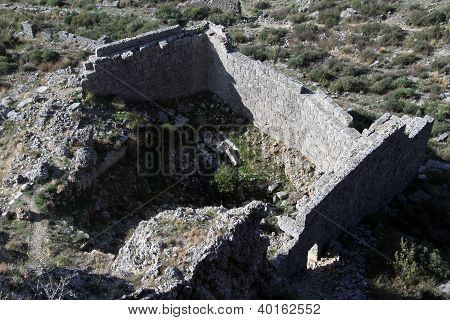 Kale kalıntıları