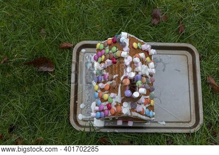 A Close Up View Of A Decorated Ginger Bread House