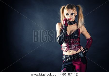 image of the mad a harlequin