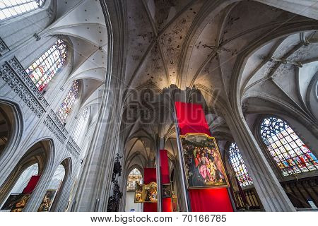 Interiors of Notre dame d'Anvers cathedral, Anvers, Belgium