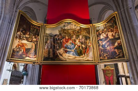 Interiors of Notre dame d'Anvers cathedral, Anvers, Belgium