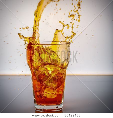 Cola drink with Splash
