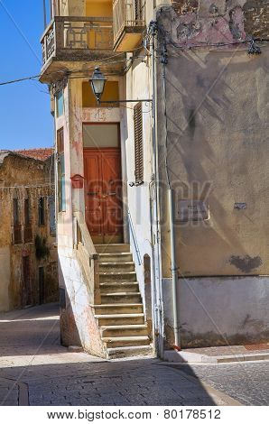 Alleyway. Genzano di Lucania. Italy.