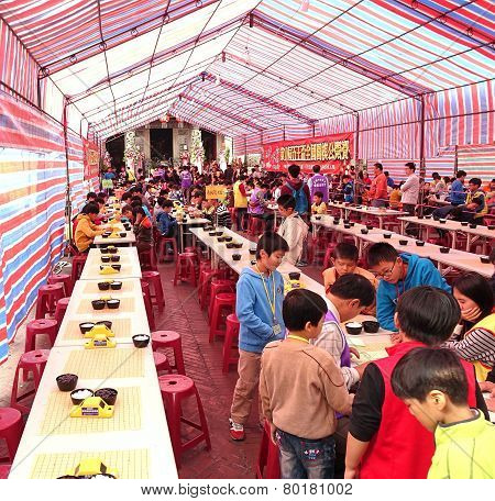 Young Students Compete In The Game Go