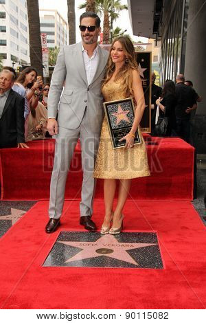 LOS ANGELES - MAY 7:  Joe Manganiello, Sofia Vergara at the Sofia Vergara Hollywood Walk of Fame Ceremony at the Hollywood Blvd on May 7, 2015 in Los Angeles, CA