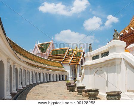 Phra Pathom Chedi Temple