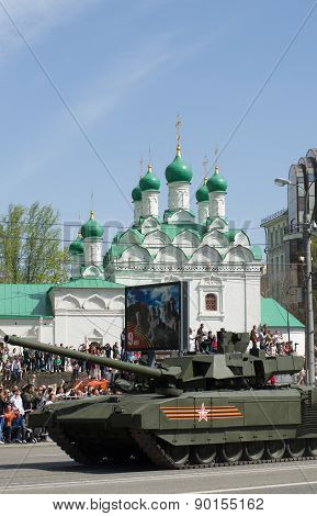 The Armata is a advanced heavy military tracked vehicle platform. Victory Day Parade to commemorate
