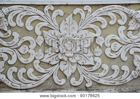 Traditional Thai Art Unpainted Cement Sculture