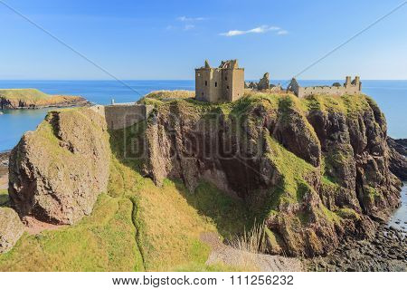 Dunnottar Castle With Blue Sky In - Stonehaven, Aberdeen, Scotland Uk