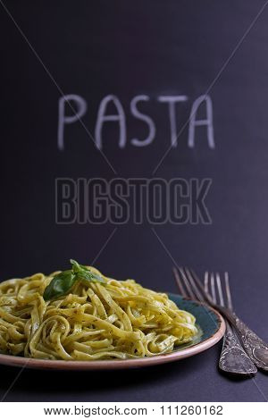 Pasta With Pesto Basil