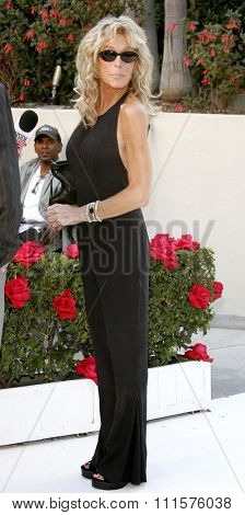 HOLLYWOOD, CA - OCTOBER 05, 2005: Farrah Fawcett at the remembering Rodney Dangerfield held at at the home of Joan Dangerfield in Hollywood, USA on October 5, 2005.