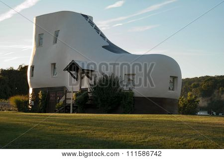Haines Shoe House