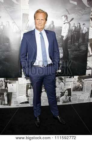 Jeff Daniels at the HBO's Season 2 Premiere Of 