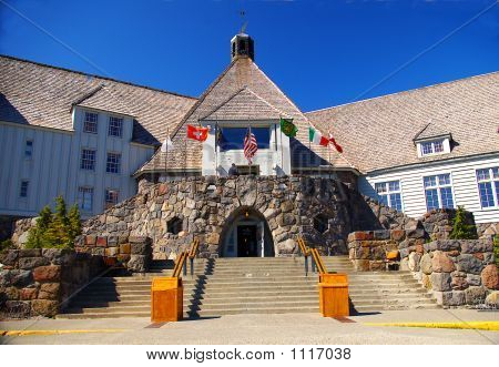 Trægrænsen Lodge Mt