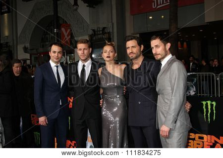 LOS ANGELES - DEC 15:  Nikolai Kinski, Luke Bracey, Teresa Palmer, Edgar Ramirez, Clemens Schick at the Point Break Premiere at the TCL Chinese Theater on December 15, 2015 in Los Angeles, CA
