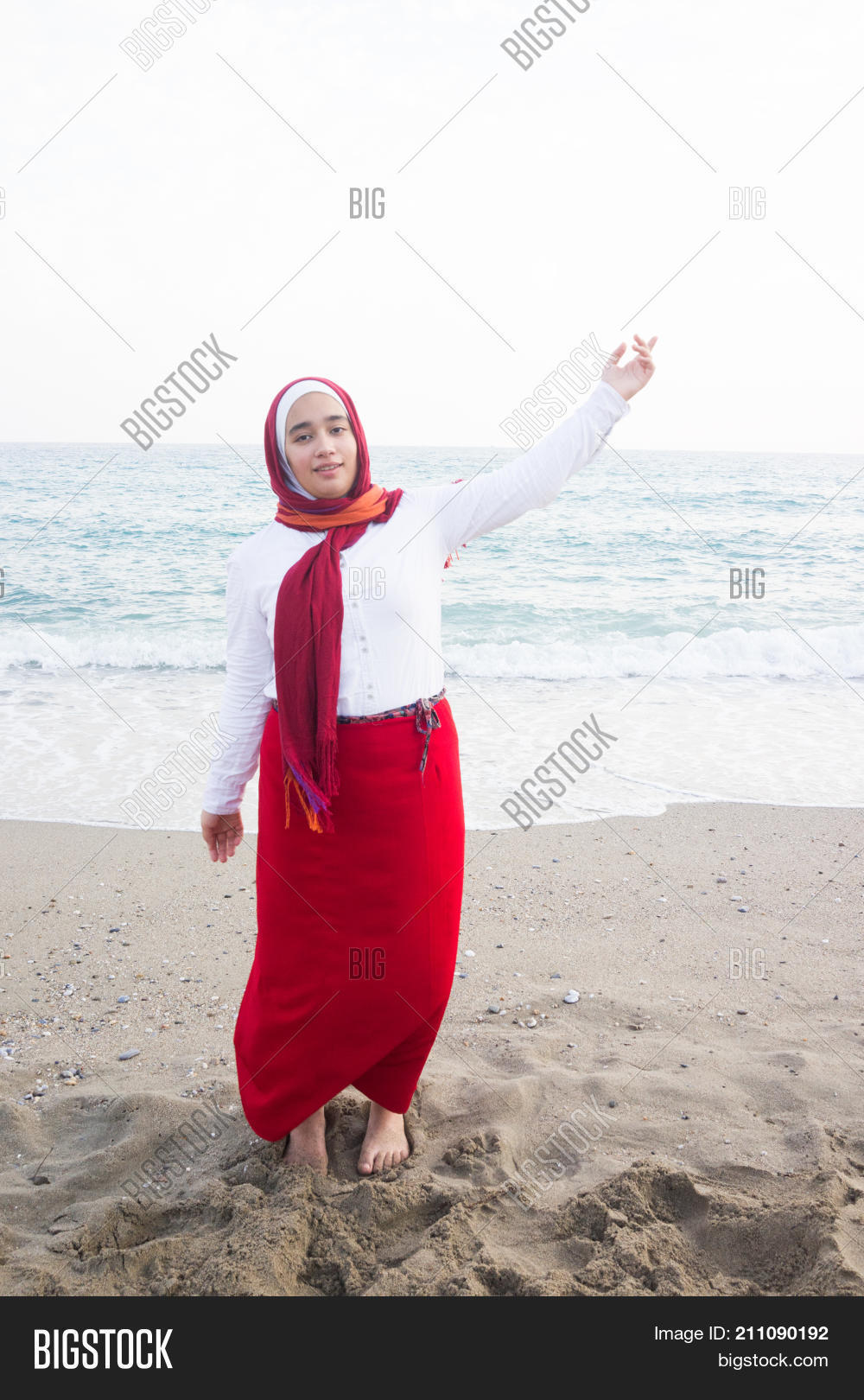 arab beach girl Muslim Arabic Girl On Image & Photo (Free Trial) | Bigstock