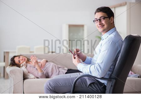 Pregnant woman visiting psychologist doctor