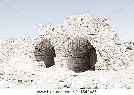 The Old Caste  And His Ruins In The Sky